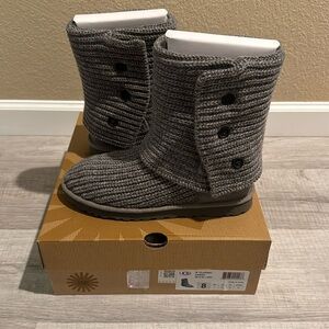 Women’s UGG boots. Classic Cardy. Size 8. Grey